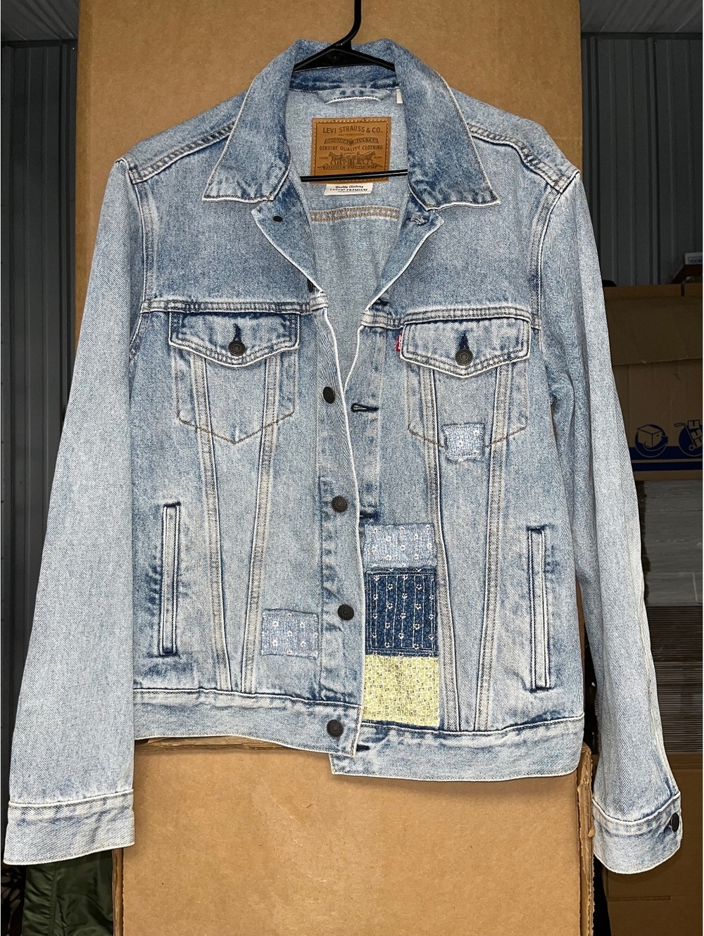 Levis Denim Trucker Jacket Light Wash Size M
